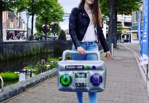 Holen sie sich jetzt Ihr aufblasbares mini-PVC-Funkgerät 538. Bestellen sie ihre aufblasbaren werbeartikel online bei JB-Hüpfburgen Deutschland