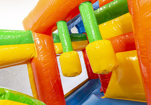 Kaufen sie einen türsteher für mottopartys mit rutsche für kinder. Bestellen sie aufblasbare hüpfburgen online bei JB-Hüpfburgen Deutschland