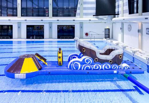 Holen sie sich eine luftdichte aufblasbare rutsche mit piratenmotiv für jung und alt. Bestellen sie aufblasbare poolspiele jetzt online bei JB-Hüpfburgen Deutschland