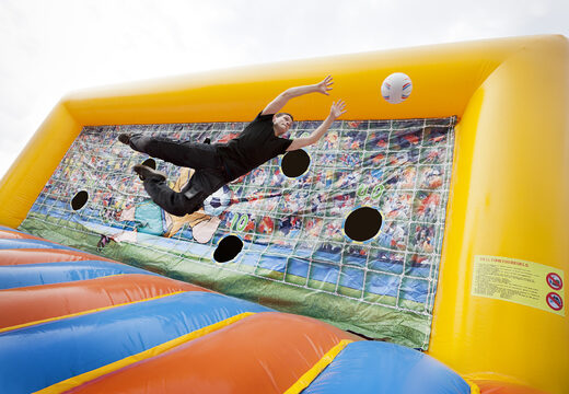 Kaufen sie ein fußballtor mit aufblasbarem bett für alt und jung. Bestellen sie jetzt ein aufblasbares fußballtor mit bett online bei JB-Hüpfburgen Deutschland