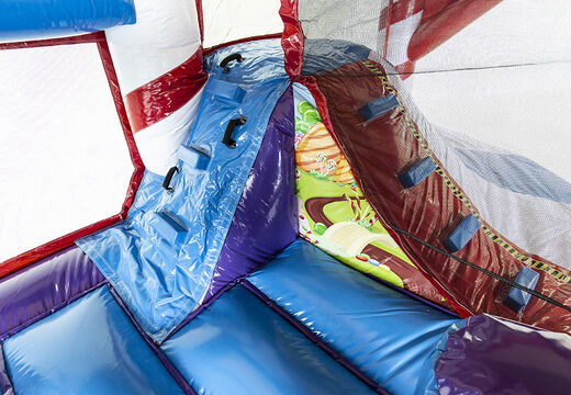 Multiplay candyland hüpfburg mit 3D-objekten im Inneren und einer rutsche für kinder. Kaufen sie aufblasbare hüpfburgen online bei JB-Hüpfburgen Deutschland