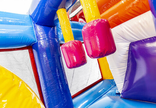 Bestellwippe im flamingo-design mit rutsche für kinder. Kaufen sie aufblasbare hüpfburgen online bei JB-Hüpfburgen Deutschland