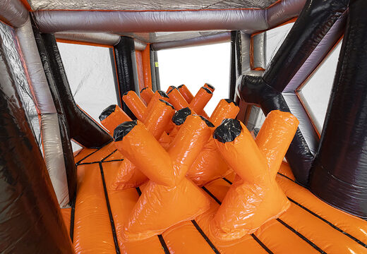 Kaufen sie einen aufblasbaren 40-teiligen modularen giga-X-Corner-rennparcours für kinder. Bestellen sie aufblasbare parcours jetzt online bei JB-Hüpfburgen Deutschland