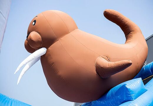 Kaufen sie eine große aufblasbare hüpfburg im frozen-stil mit mehreren rutschen und einer vielzahl von lustigen hindernissen mit thematischen drucken für kinder. Bestellen sie hüpfburgen online bei JB-Hüpfburgen Deutschland