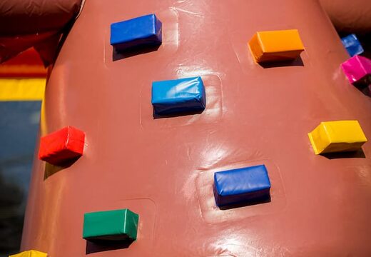 Bestellen sie eine überdachte multiplay-piraten-hüpfburg in einer begrenzten höhe von 2,74 metern und mit einer rutsche für groß und klein. Kaufen sie hüpfburgen online bei JB-Hüpfburgen Deutschland