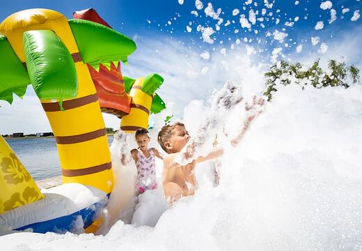 Kaufen sie bubble park hawaii mit einem schaumhahn für kinder. Bestellen sie aufblasbare hüpfburgen bei JB-Hüpfburgen Deutschland