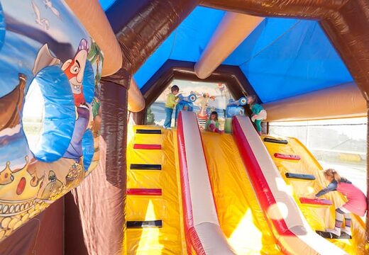 Bestellen sie die piraten-hüpfburg shooting combo mit abdeckung, ballerspiel und rutsche für kinder. Kaufen sie hüpfburgen online bei JB-Hüpfburgen Deutschland