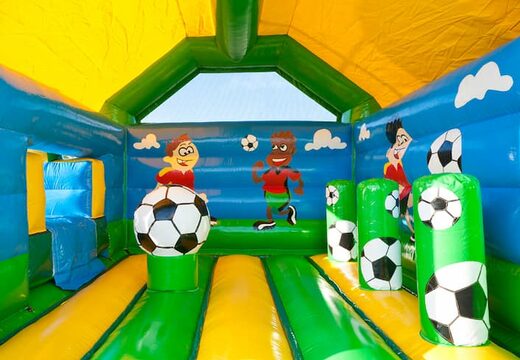 Kaufen sie eine aufblasbare multifun-hüpfburg für kinder mit einem markanten 3D-objekt eines fußballs auf dem dach bei JB-Hüpfburgen Deutschland. Bestellen sie hüpfburgen online bei JB-Hüpfburgen Deutschland