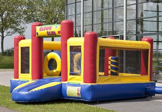 Multifunktionale aufblasbare rutsche im clown-thema mit planschbecken, beeindruckendem 3D-objekt, frischen farben und den 3D-hindernissen für kinder. Bestellen sie aufblasbare rutschen jetzt online bei JB-Hüpfburgen Deutschland