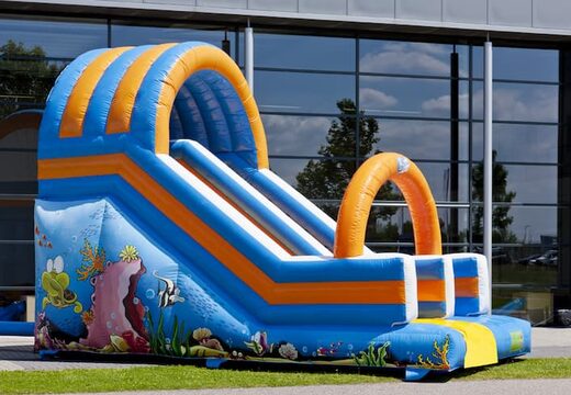 Kaufen sie oceanworld rutsche mit den fröhlichen farben und dem schönen druck auf der rückwand. Bestellen sie aufblasbare rutschen jetzt online bei JB-Hüpfburgen Deutschland