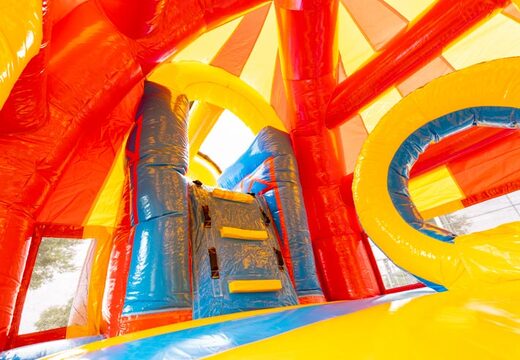 Kaufen Sie große aufblasbare Multiplay-Hüpfburg mit Rutsche in Rot mit Achterbahn-Thema