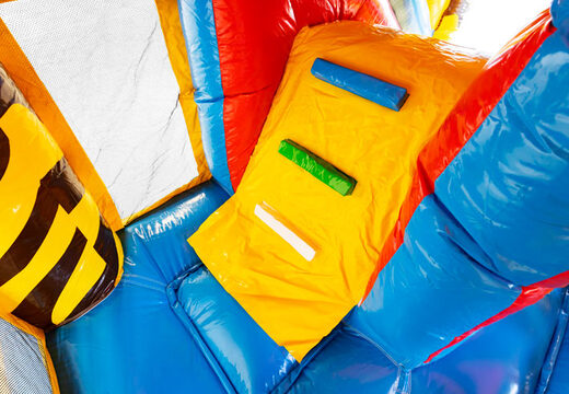 Jetzt bestellen Aufblasbare Hüpfburg mit Rutsche und Dach im Amazonas-Safari-Design für Kinder