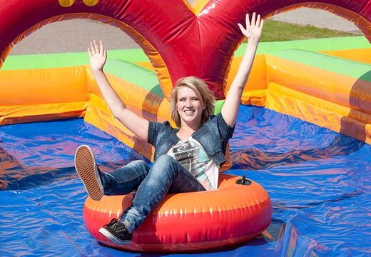 Altes holländisches Spiel Shuffleboard am Leben