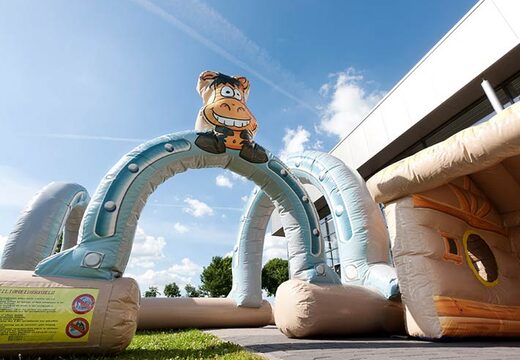 Bewegliche Rennstrecke mit Westernmotiv