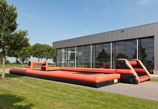 Kaufen Sie tragbare und aufblasbare Fußballbahnen