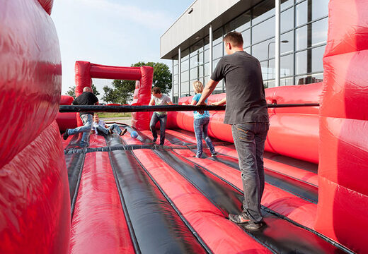Schwarz-roter aufblasbarer Tischfußball mit einzigartigem Einstiegs-Schiebesystem zu verkaufen