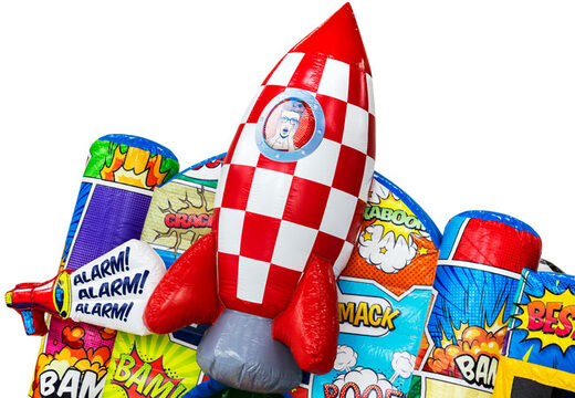 Rakete mit Gesichtchen auf Multiplay-Comic JB Inflatables