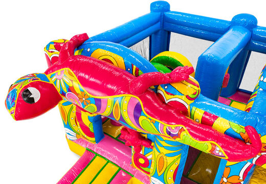 Roter Salamander mit farbenfrohem Rücken auf Multiplay Ibiza bei JB in Meppel erhältlich